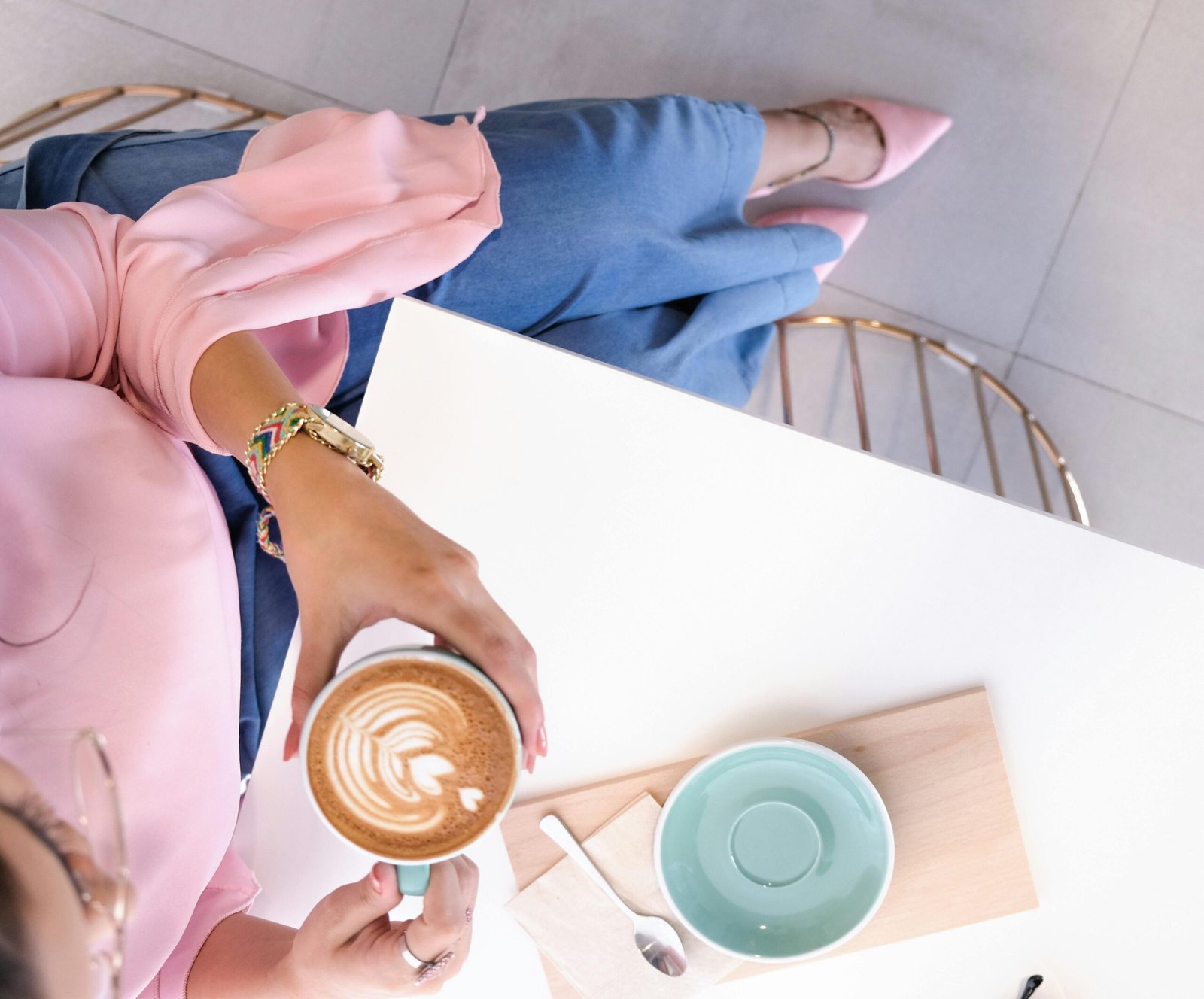 Airlie Beach Cafes: Best Spots for Coffee and Breakfast